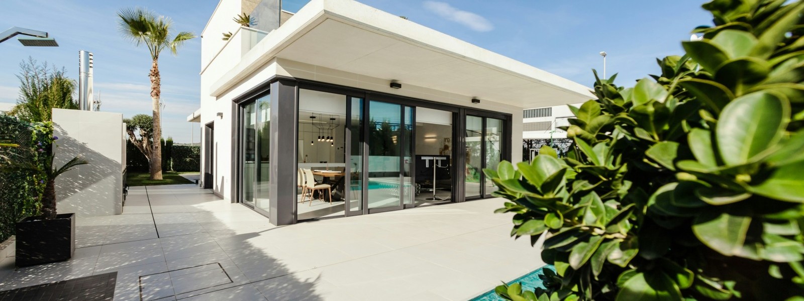 Long-Term vs. Short-Term Rentals: What’s Best in Paphos?